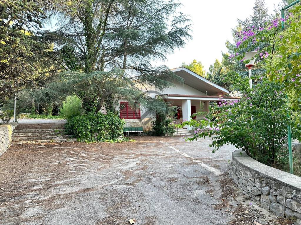 Villa a Andria in Via Castel del Monte s.n.c - Foto 2