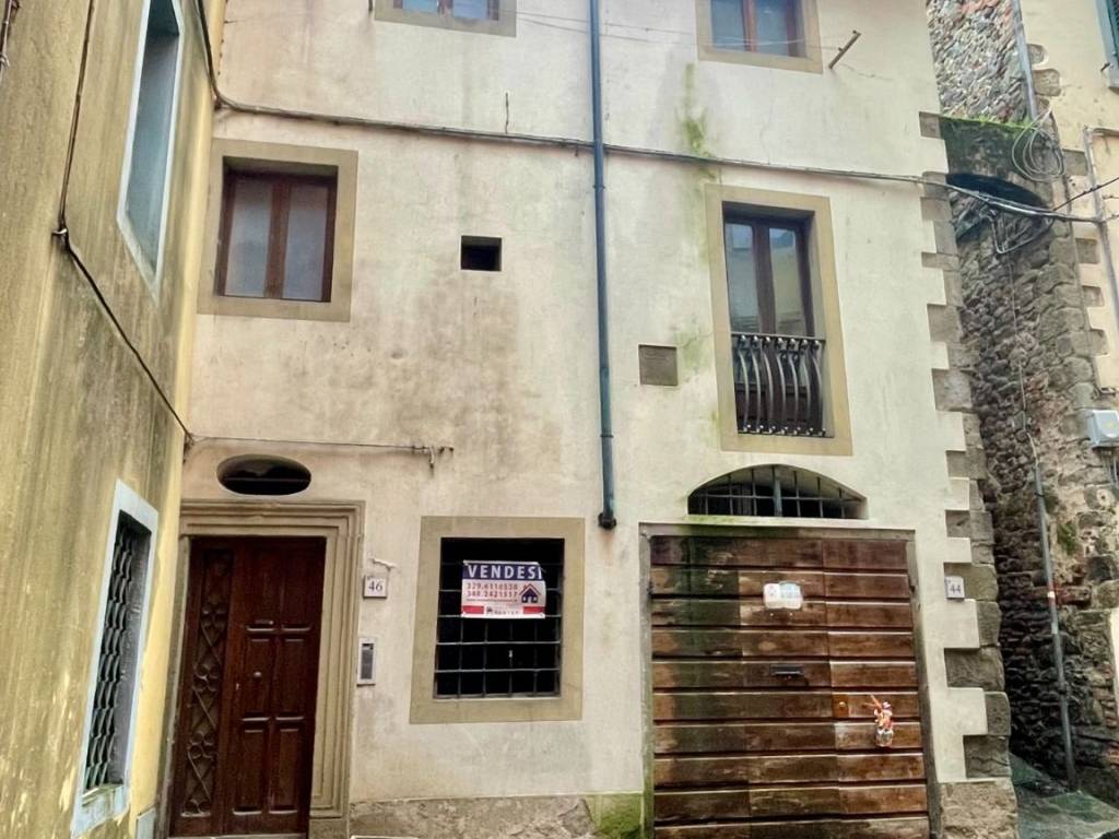 Casa indipendente a Pescia in Piazza del Pesce - Foto 2