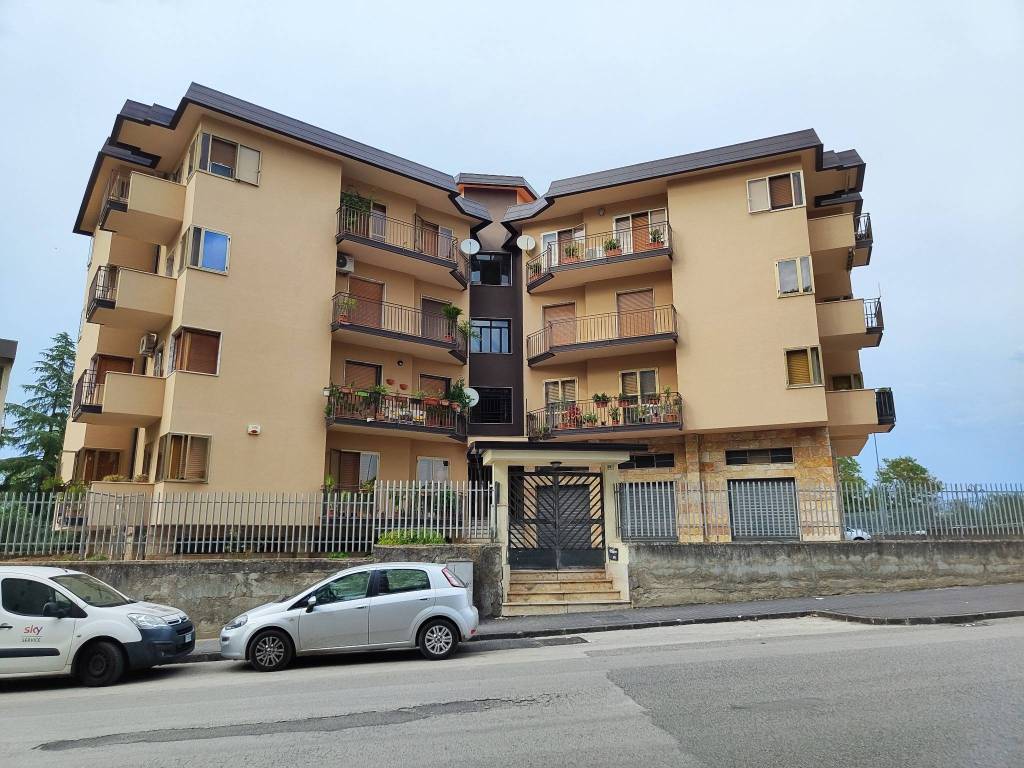Appartamento a Benevento in Via Enzo Marmorale - Foto 2