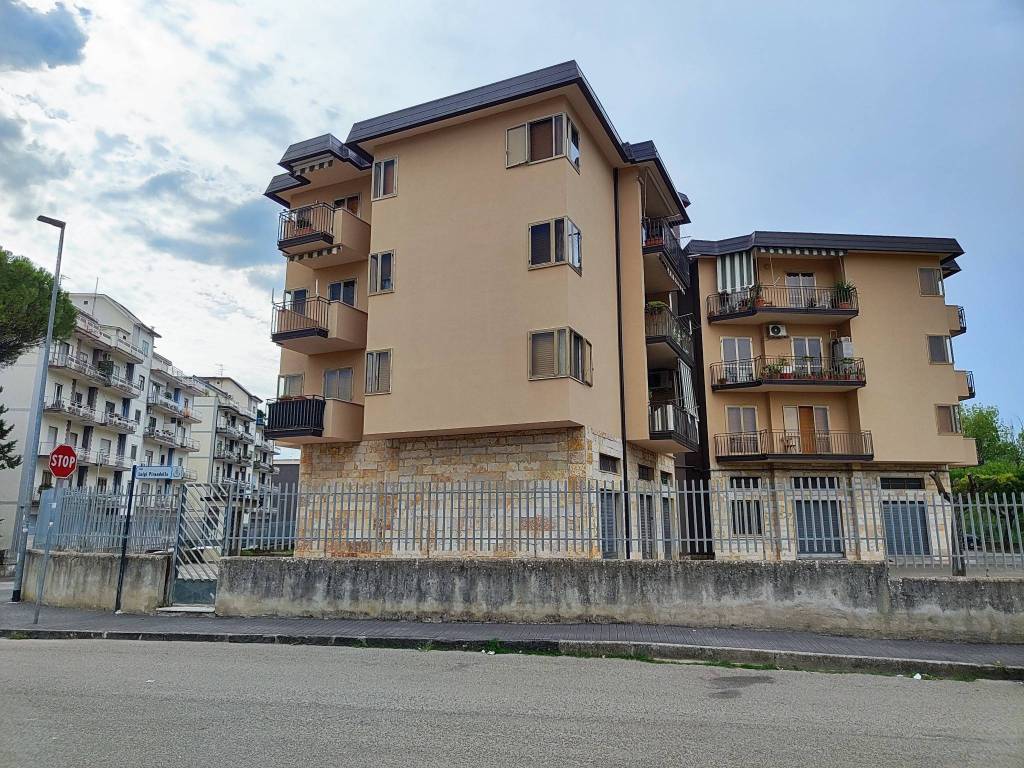 Appartamento a Benevento in Via Enzo Marmorale - Foto 5