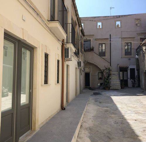 Appartamento a Noto in Via Rocco Pirri 14 - Foto 3