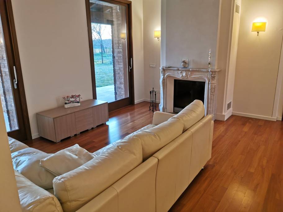 Villa a Castelnuovo rangone in Via Buzzati Traverso, 5 - Foto 2
