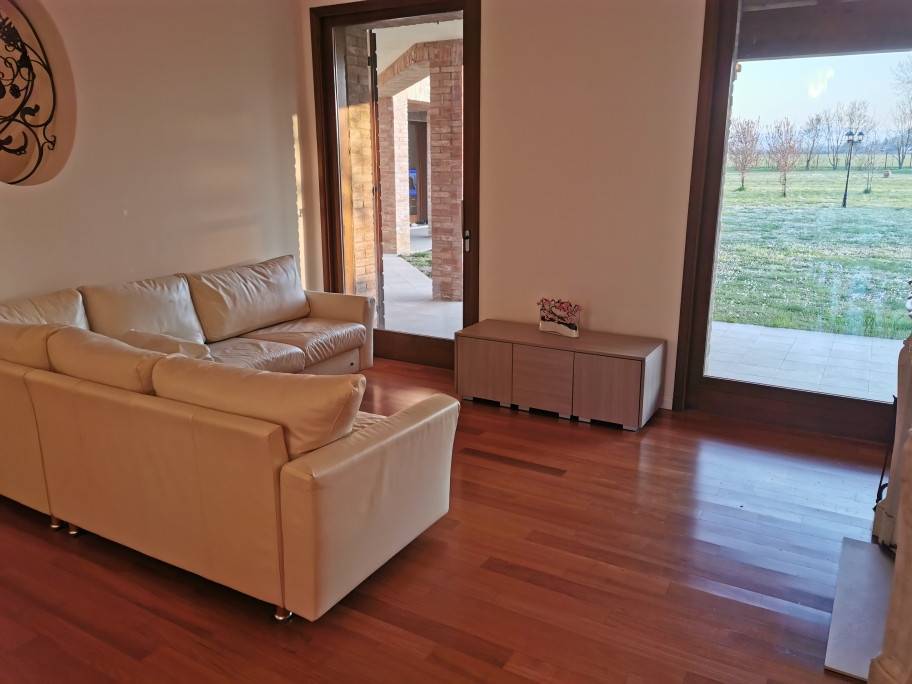 Villa a Castelnuovo rangone in Via Buzzati Traverso, 5 - Foto 4