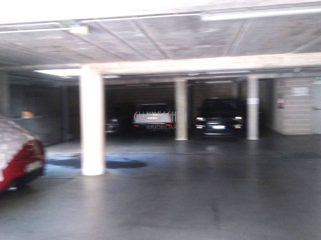 Box / garage a La spezia in Piazza Dante Alighieri - Foto 3