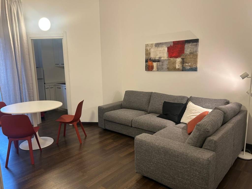 Appartamento a Milano in Via Paolo Diacono, 4 - Foto 1