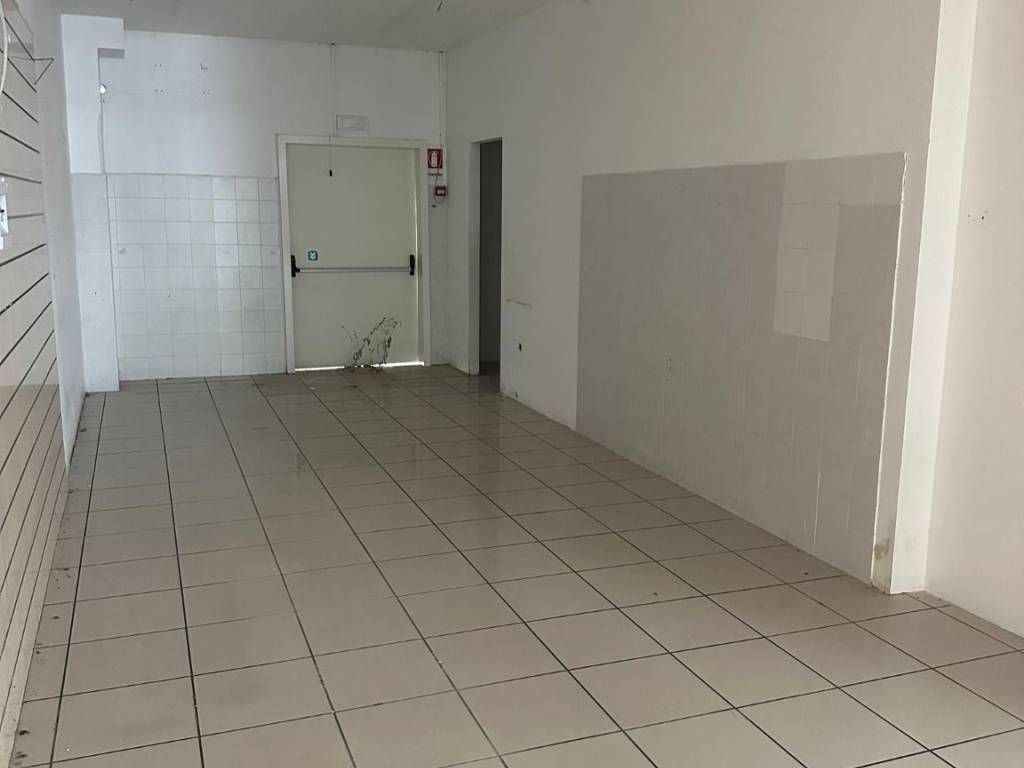 Immobile a Castelletto sopra ticino in Via Sempione - Foto 4