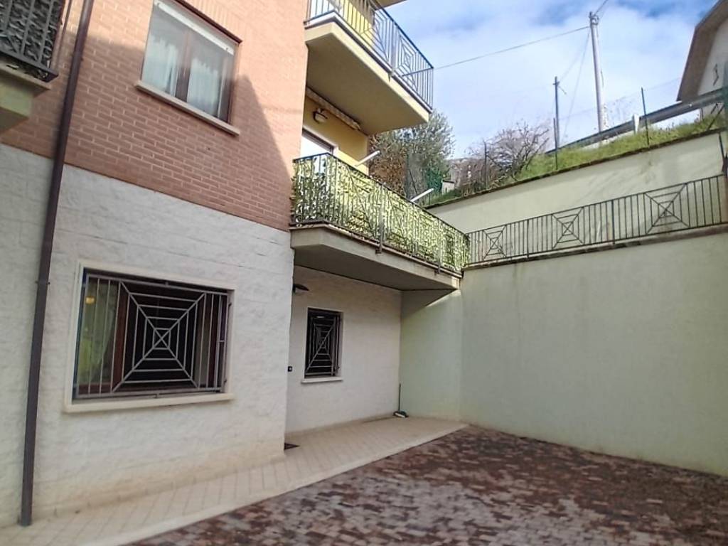 Appartamento a L'aquila in Via Antica Arischia, 209 - Foto 3