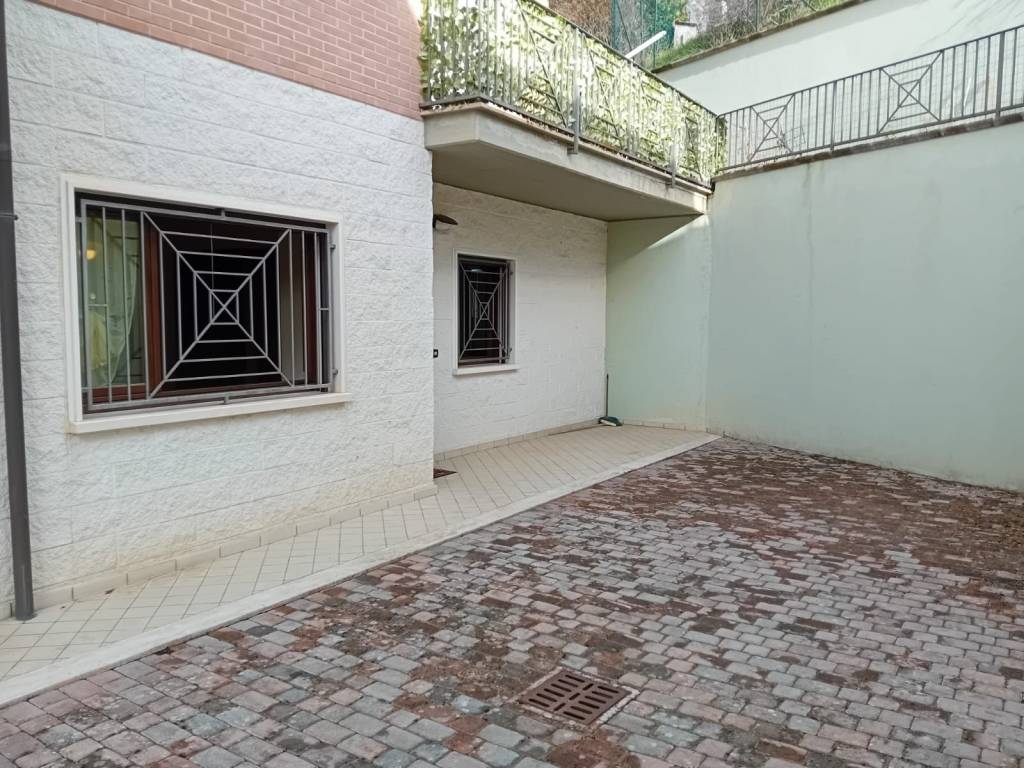 Appartamento a L'aquila in Via Antica Arischia, 209 - Foto 4