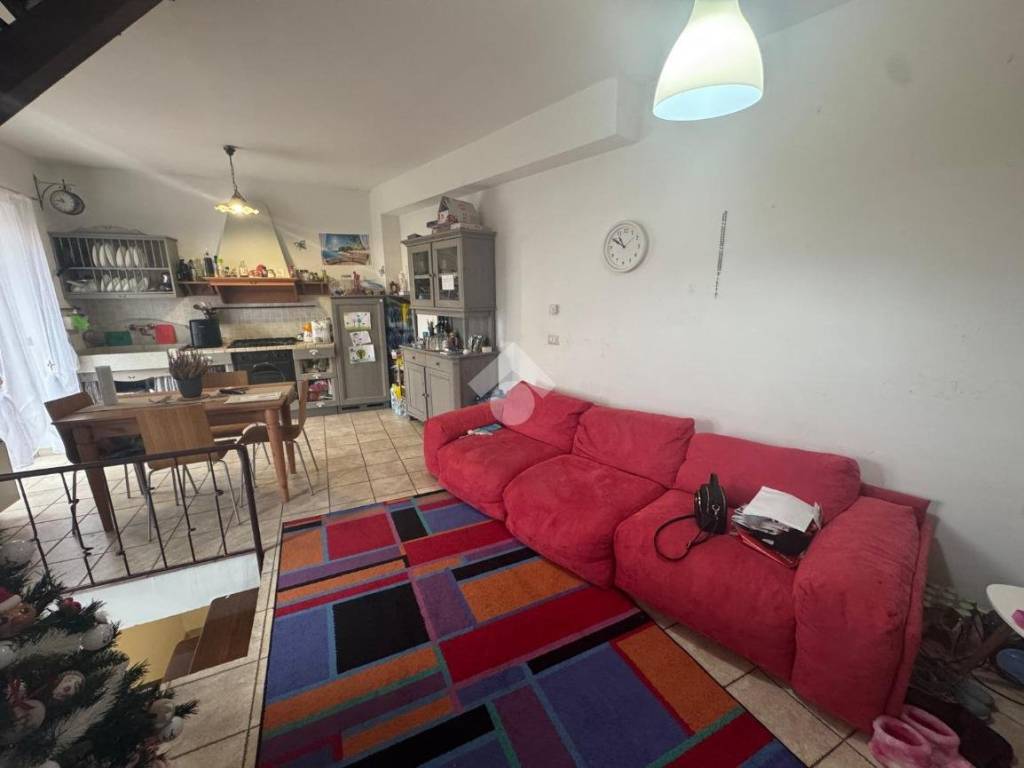 Casa indipendente a Avezzano in Via Fonte Rio, 16 - Foto 2