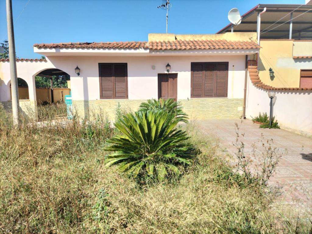 Villa a Cinisi in Via Rocco Chinnici, 45 - Foto 3