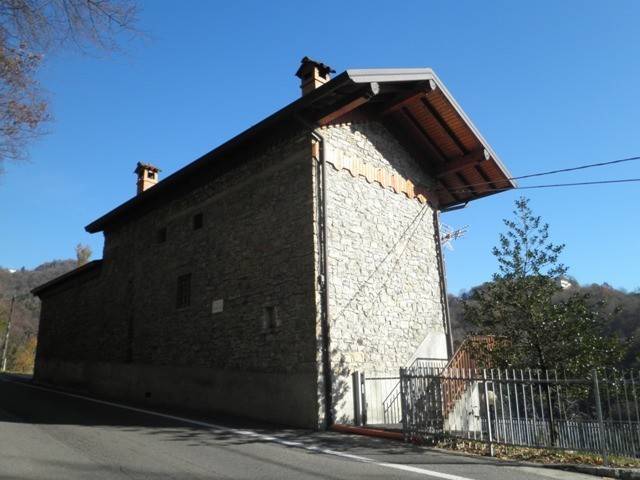 Appartamento a Sant'omobono terme in Via Piazzo, 47 - Foto 2