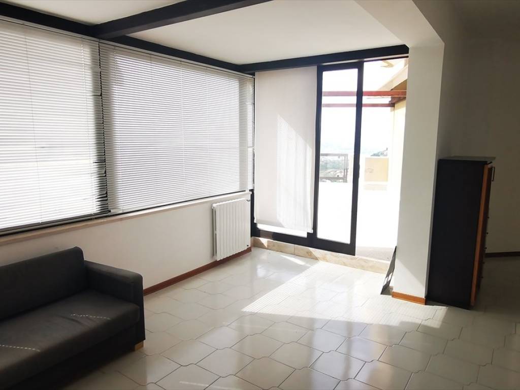 Appartamento a Chieti in Via Silvino Olivieri - Foto 2