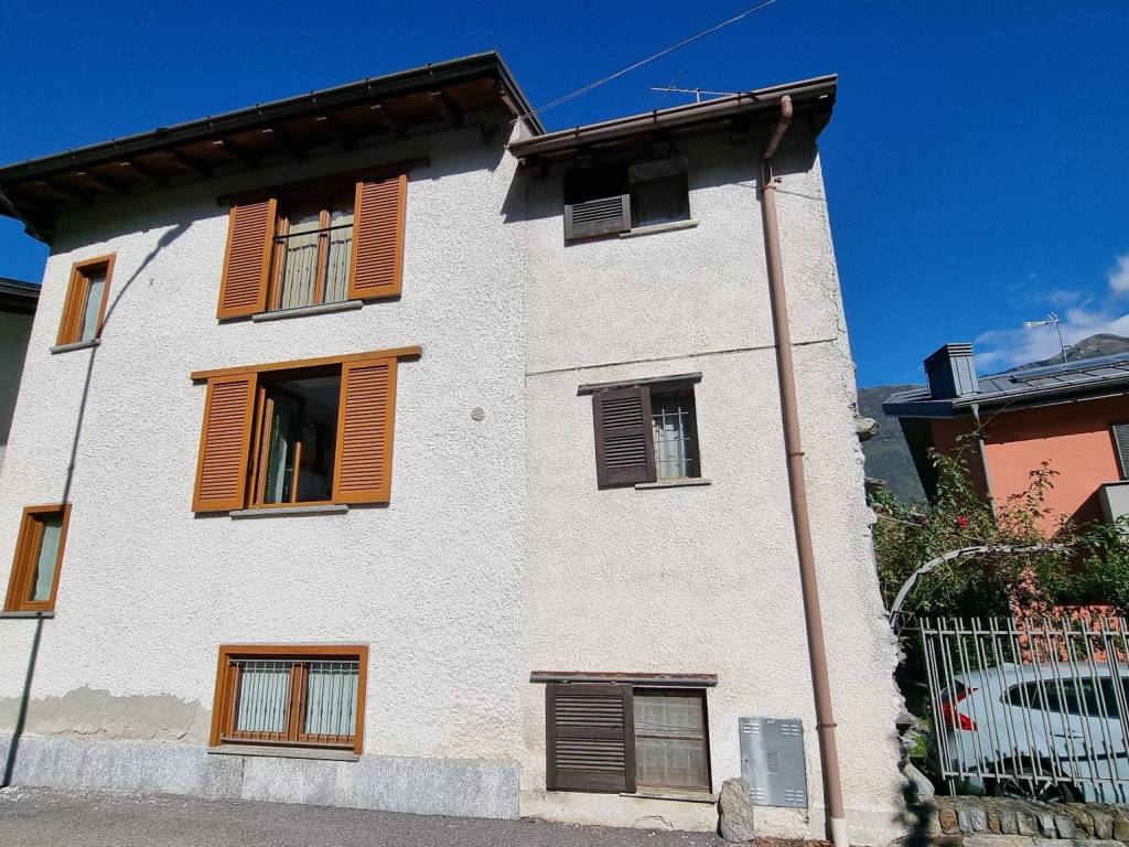 Casa indipendente a Delebio in Via Tito Speri, 11 - Foto 3