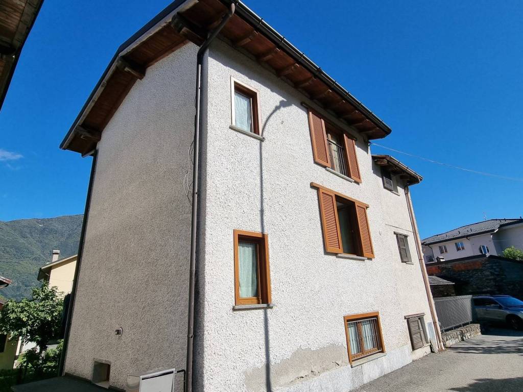 Casa indipendente a Delebio in Via Tito Speri, 11 - Foto 4