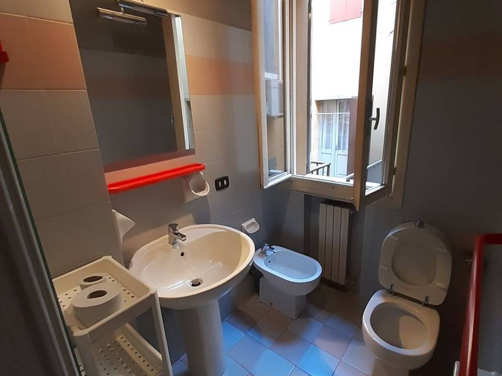 Appartamento a Modena in Vicolo Santa Maria delle Asse, 25 - Foto 3