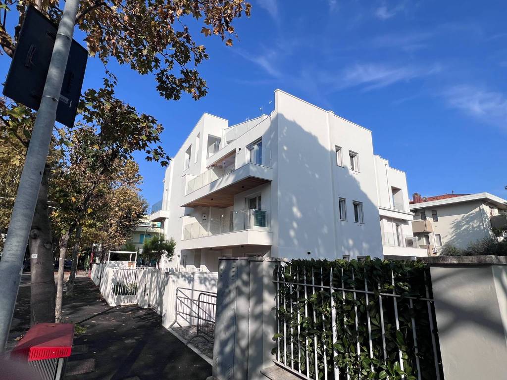 Appartamento a Riccione in Viale Cortemaggiore - Foto 3