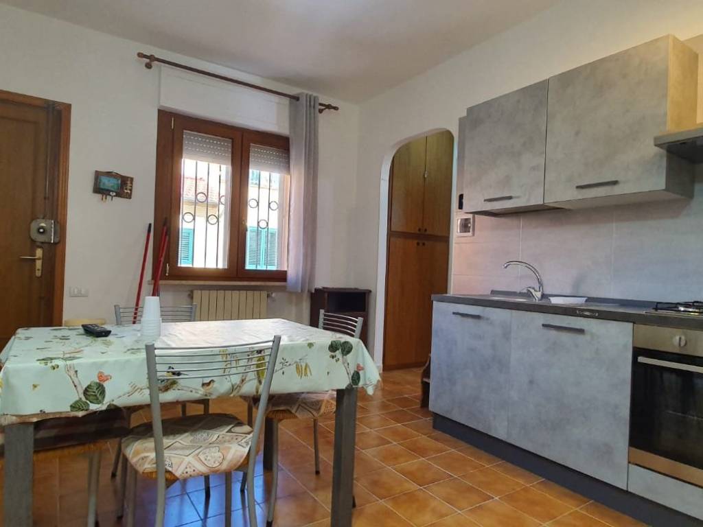 Appartamento a Follonica in Via Piemonte, 44 - Foto 5