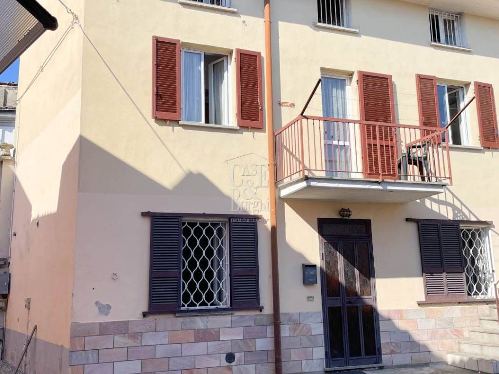 Casa indipendente a Rivanazzano terme in Corso Repubblica, 43 - Foto 2