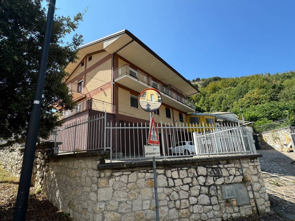 Villa a Colle san magno in Via Lago - Foto 5