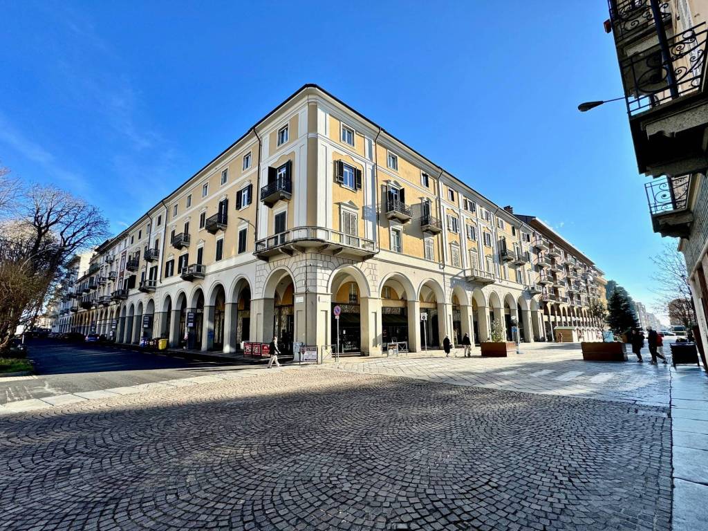 Attico / mansarda a Biella in Viale Giacomo Matteotti, 2 - Foto 3
