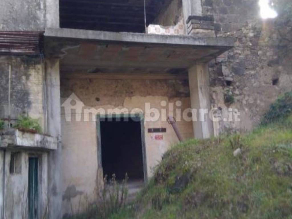 Palazzo / stabile a Pellezzano - Foto 2