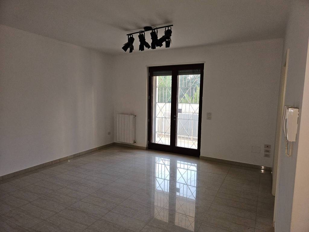 Appartamento a Trani in Via Vittorio Malcangi - Foto 2