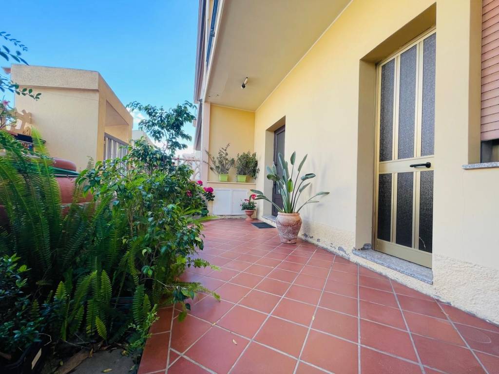 Appartamento a Tortolì in Via P. Catte, 12 - Foto 2