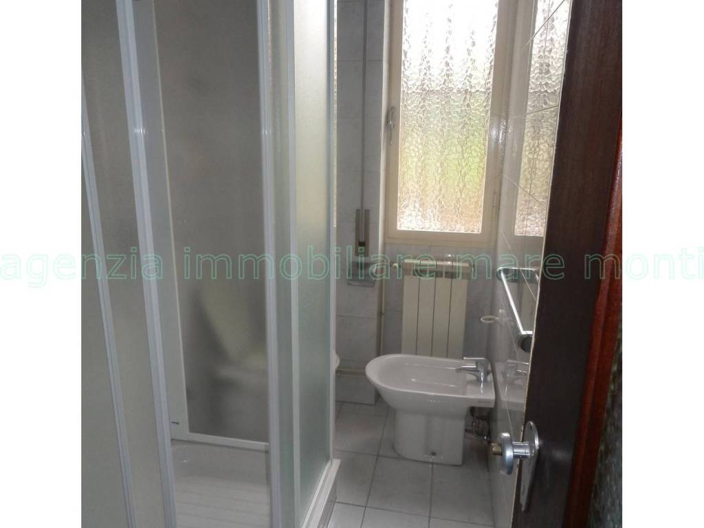 Appartamento a Loano in Via Giosuè Carducci - Foto 4