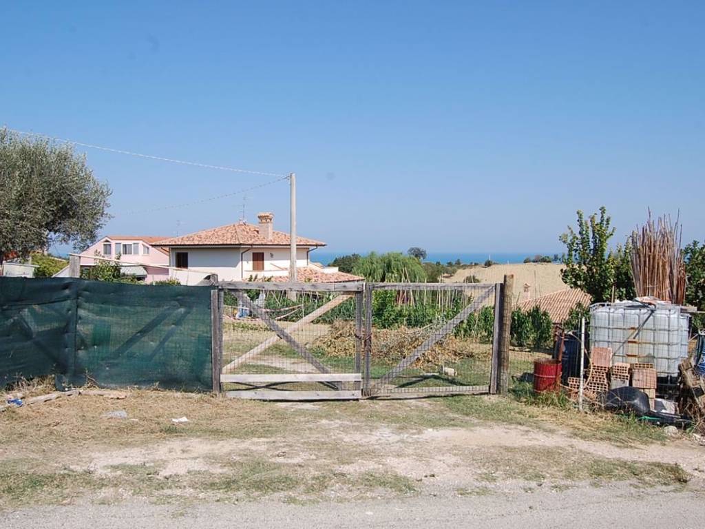 Terreno a Roseto degli abruzzi in Strada Provinciale 19 - Foto 5