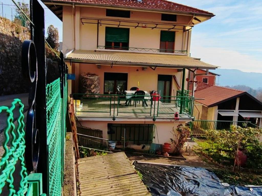 Casa indipendente a Valdilana in Frazione Oro - Foto 2