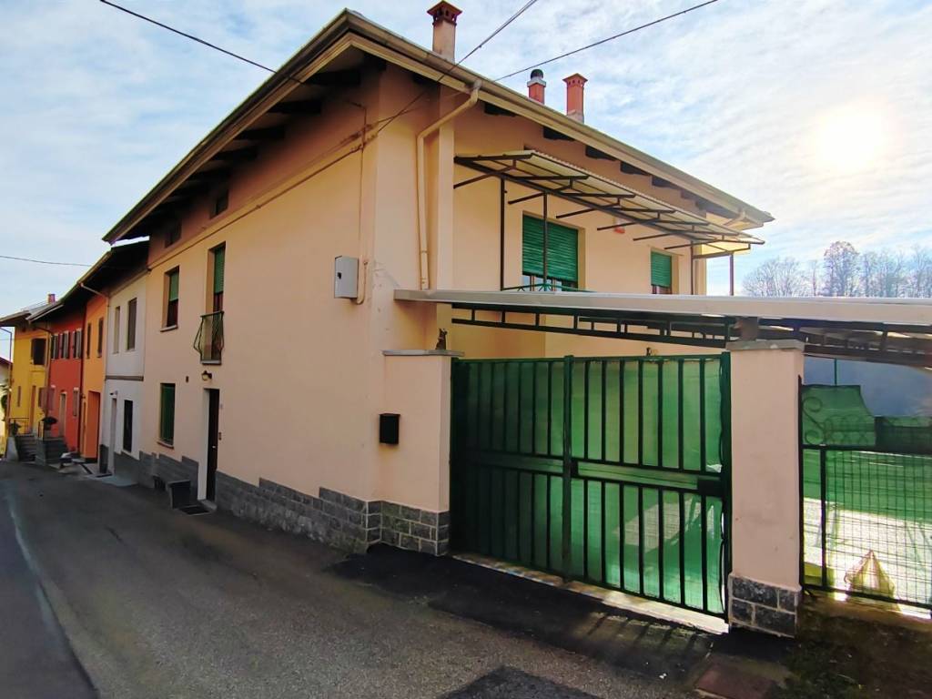 Casa indipendente a Valdilana in Frazione Oro - Foto 3