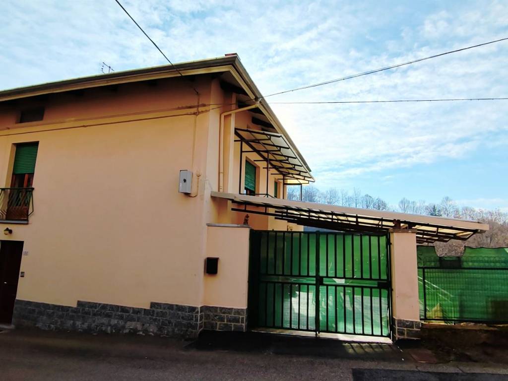 Casa indipendente a Valdilana in Frazione Oro - Foto 5