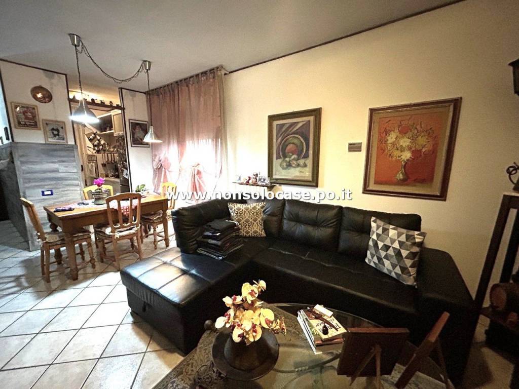 Appartamento a Prato in Via Aldo Capitini - Foto 2