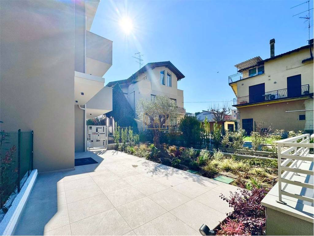 Appartamento a Desenzano del garda in via curiel, 13 - Foto 4
