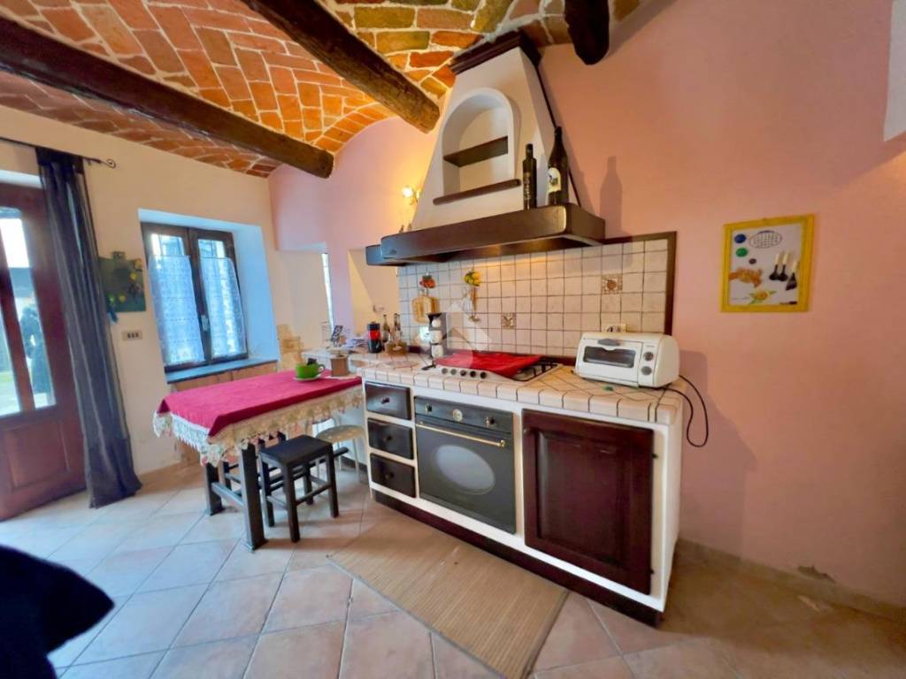 Casa indipendente a Passerano marmorito in Via Maestra - Foto 4