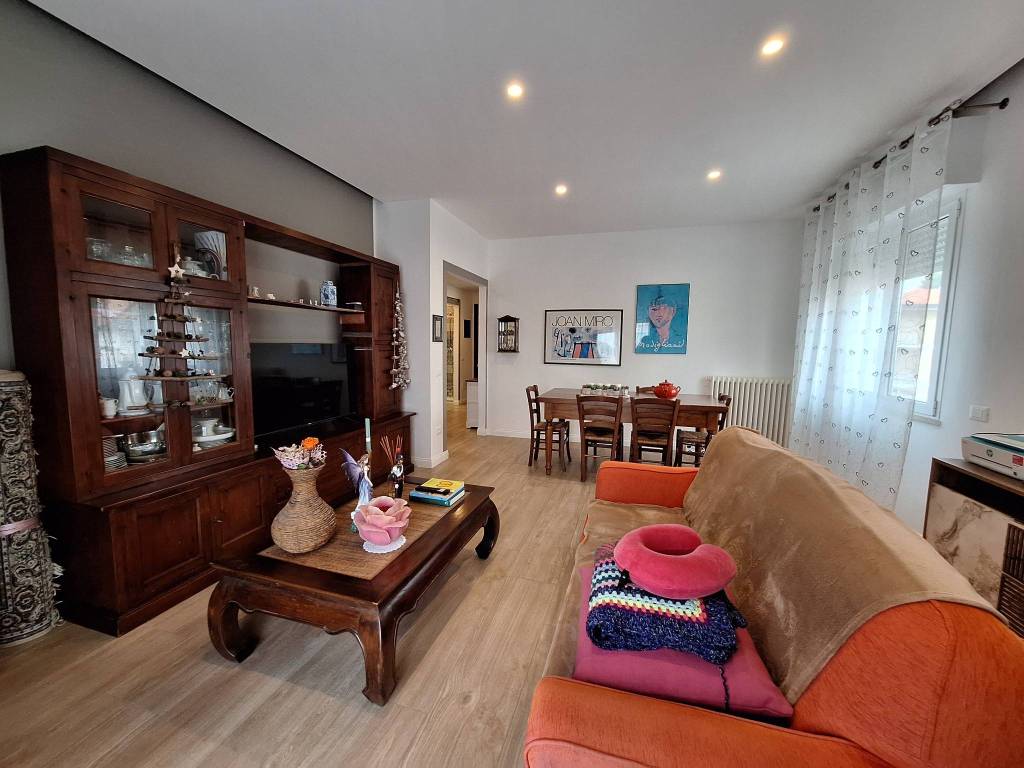Appartamento a Riccione in Viale Secchia - Foto 2