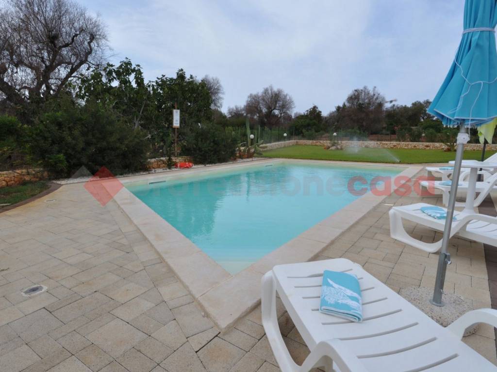 Villa a San vito dei normanni in CONTRADA MONDESCINE, SNC - Foto 5