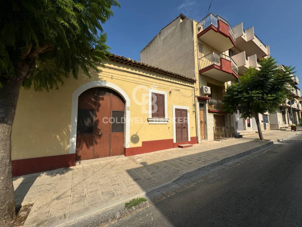 Casa indipendente a Santa croce camerina in via roma, 100 - Foto 2