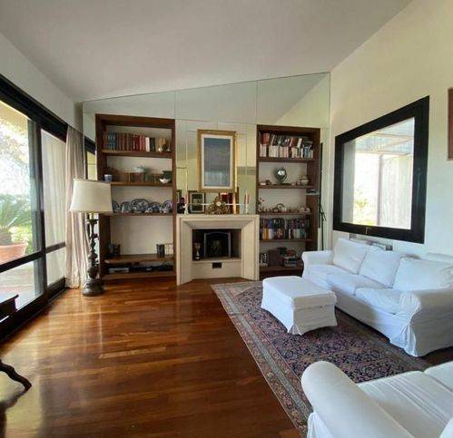 Villa a Lecce in Via Francesco Camassa - Foto 2