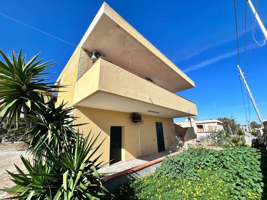 Villa a Noto in Via Della Sabbia D'oro - Foto 3
