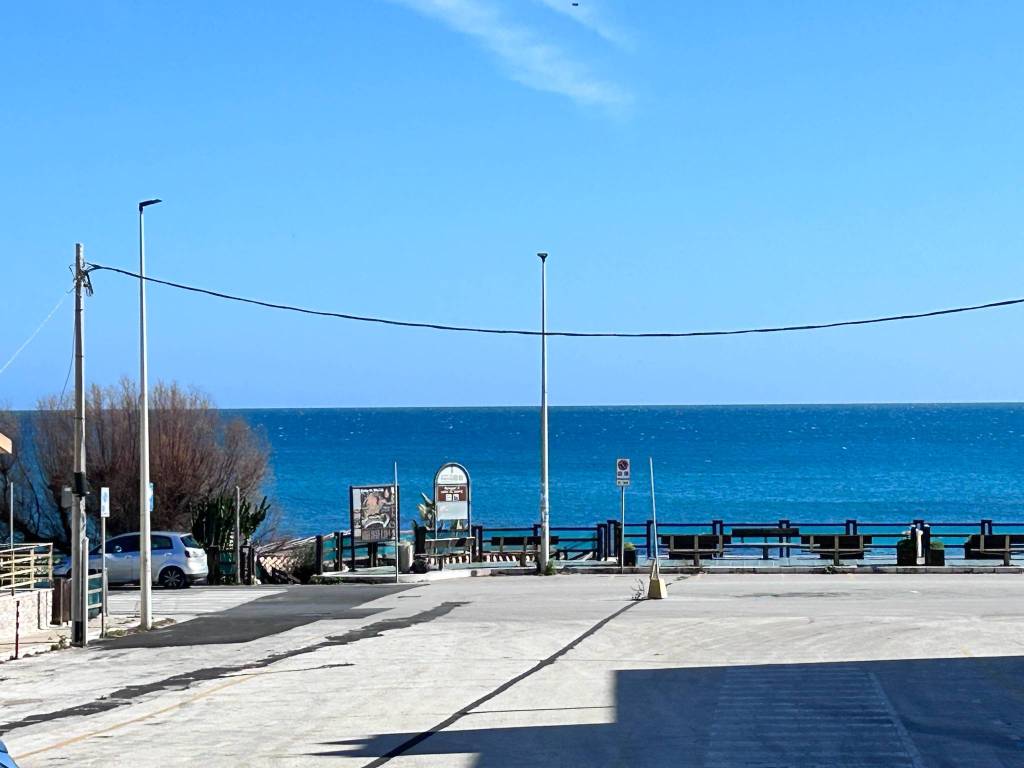 Villa a Noto in Via Della Sabbia D'oro - Foto 4