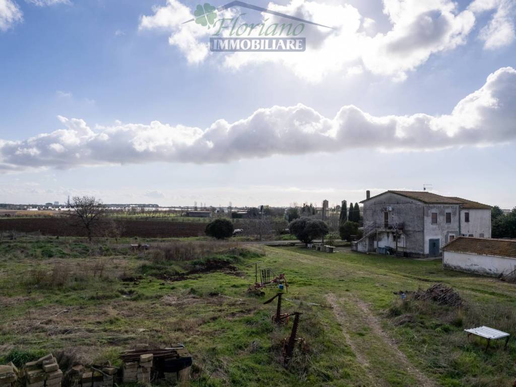 Rustico / casale a Montalto di castro in Strada Tavolaro - Foto 4