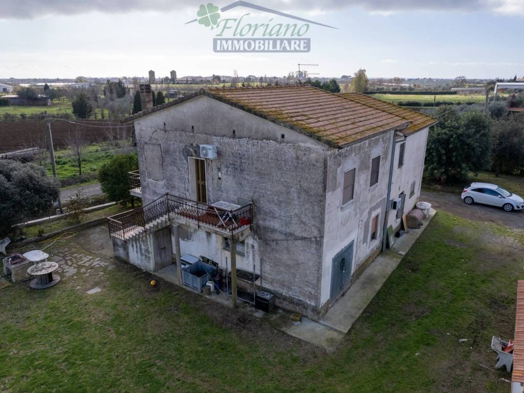Rustico / casale a Montalto di castro in Strada Tavolaro - Foto 5
