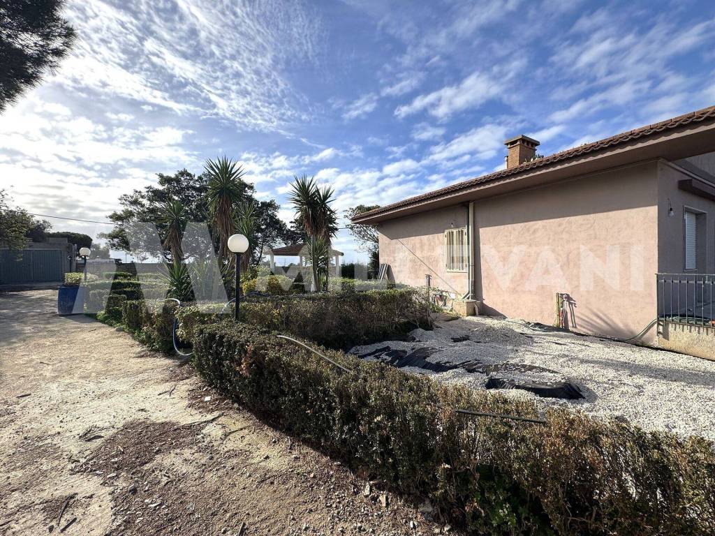 Villa a Ragusa in Strada Provinciale Marina di Ragusa - Foto 3