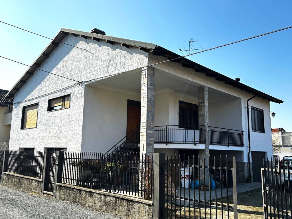 Villa a Nichelino in Via Guido Gozzano, 36 - Foto 1