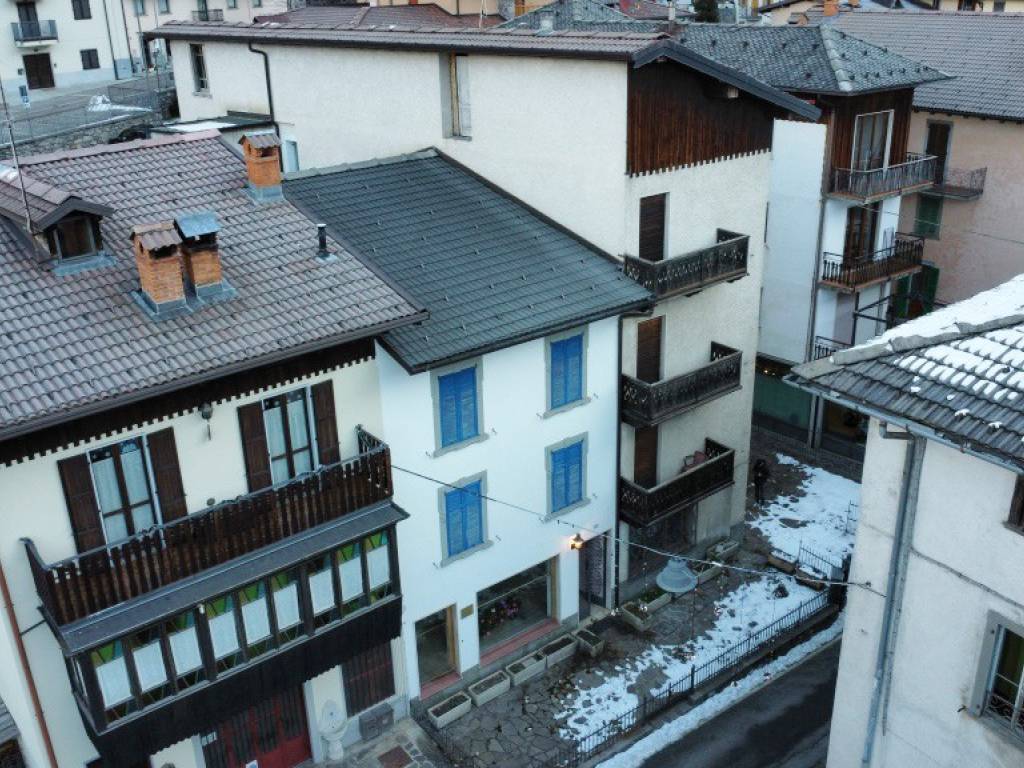 Palazzo / stabile a Schilpario in Via Padre Giovanni Maj, 11 - Foto 2
