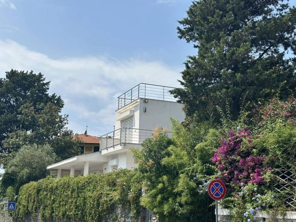 Villa a Levanto in Via Trento e Trieste - Foto 5