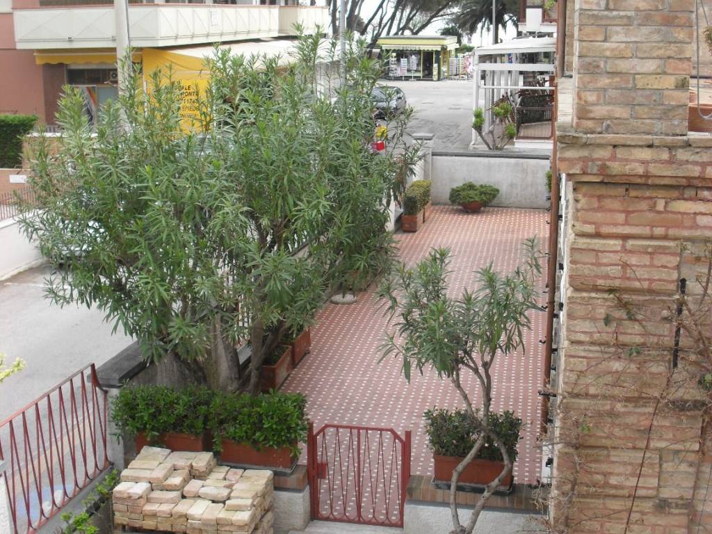 Appartamento a Alba adriatica in Via Abruzzo, 5 - Foto 3