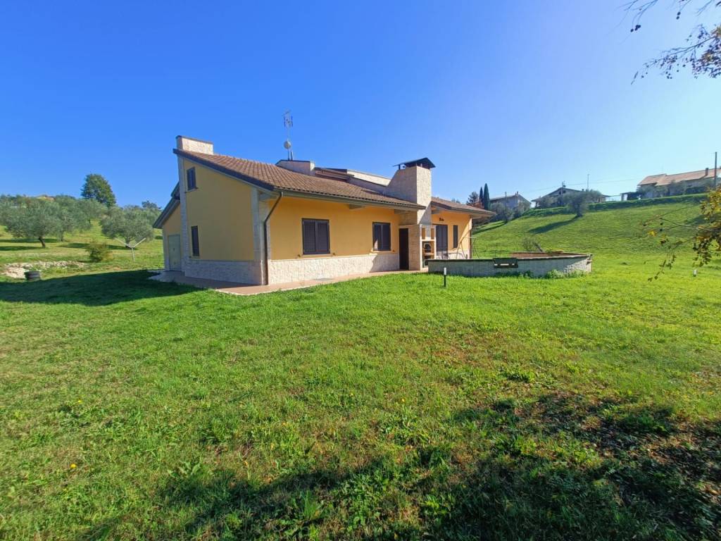 Villa a Isernia in Contrada Fonte Costanzo, 10 - Foto 4