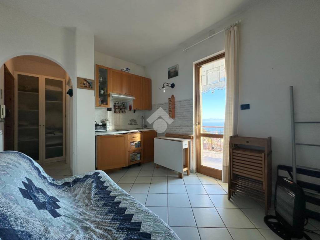 Appartamento a Bergeggi in Via Pian dei Rossi, 7 - Foto 4
